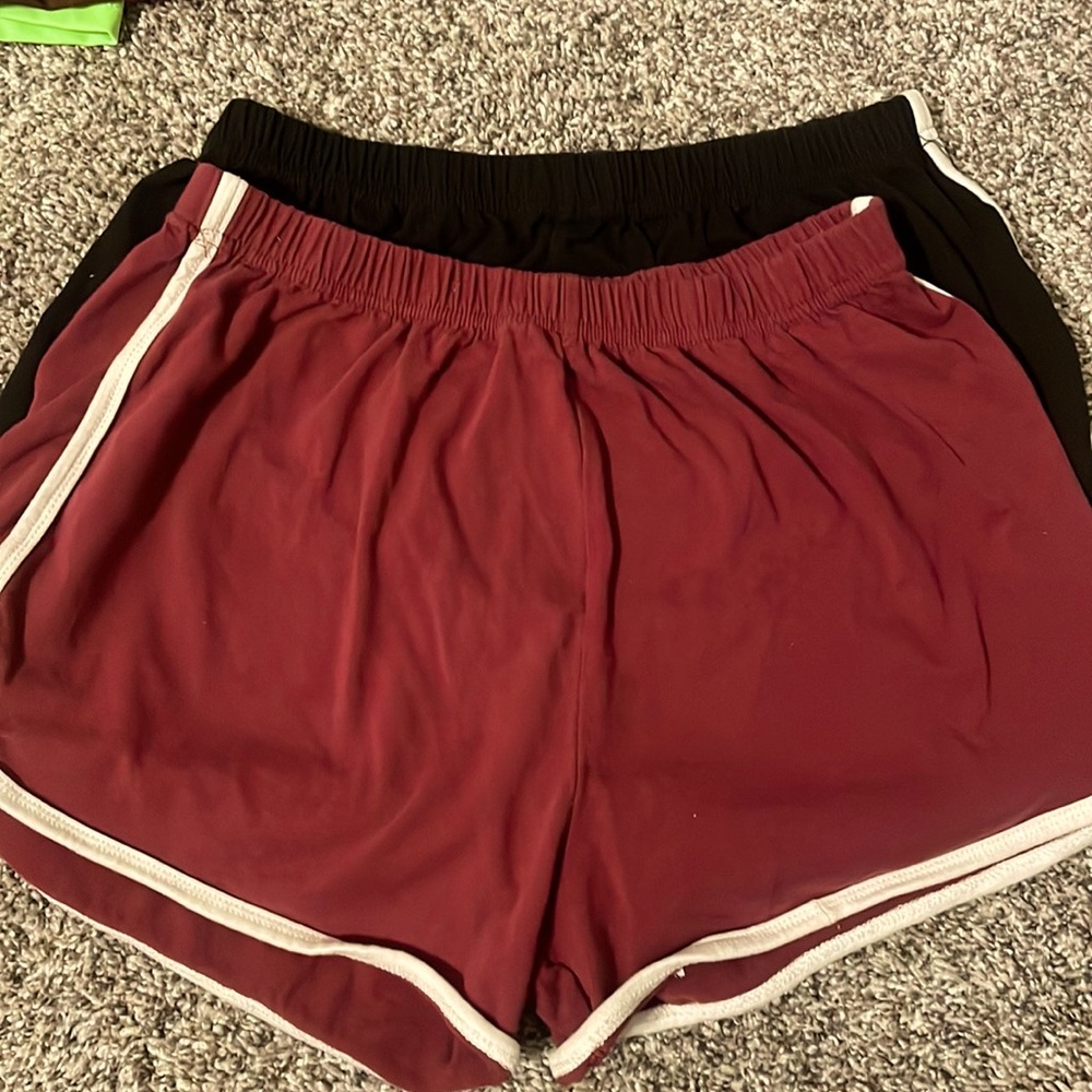 Athletic shorts *retro style*